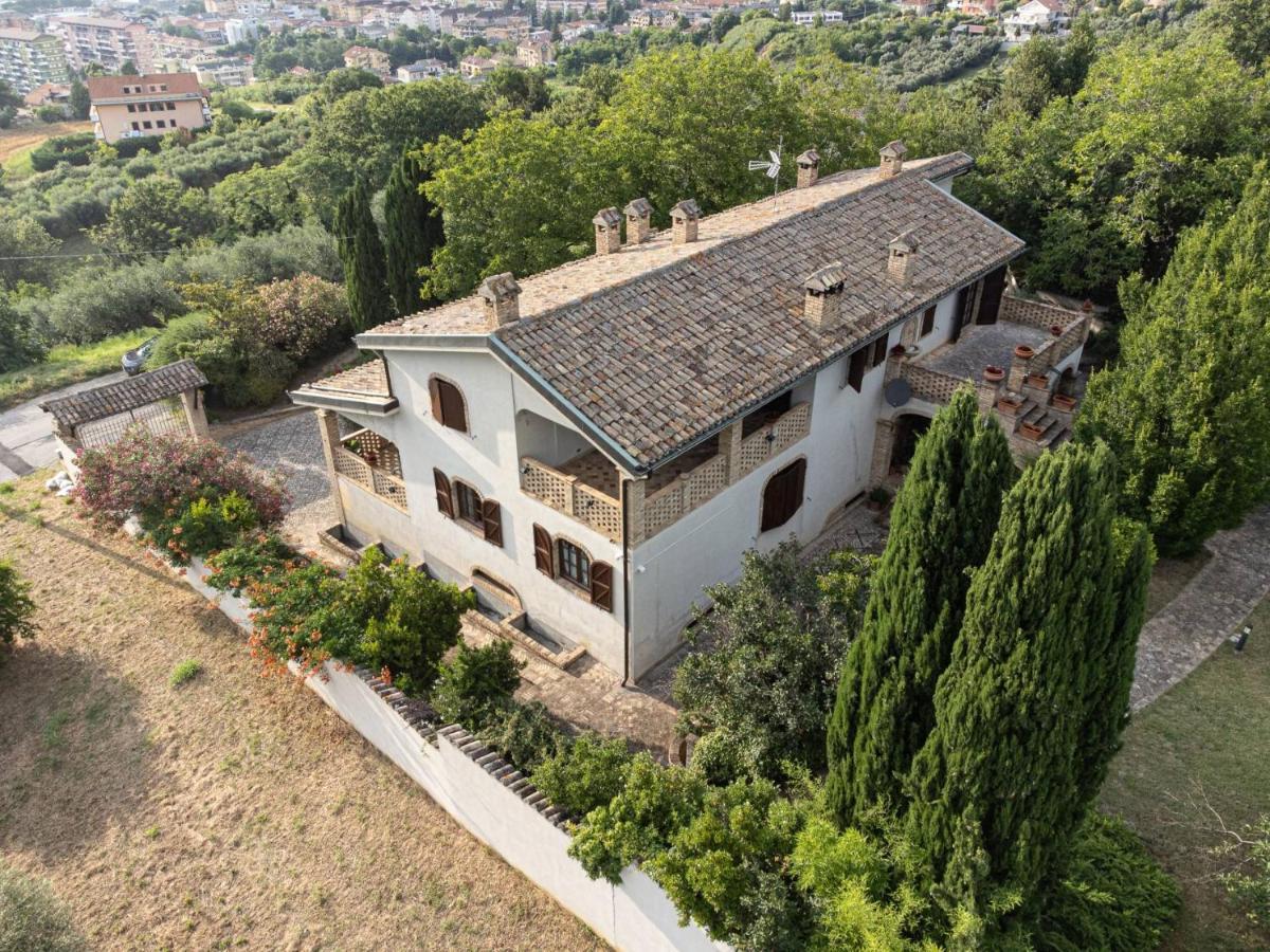 B&B Villa Dei Desideri Chieti Exterior photo